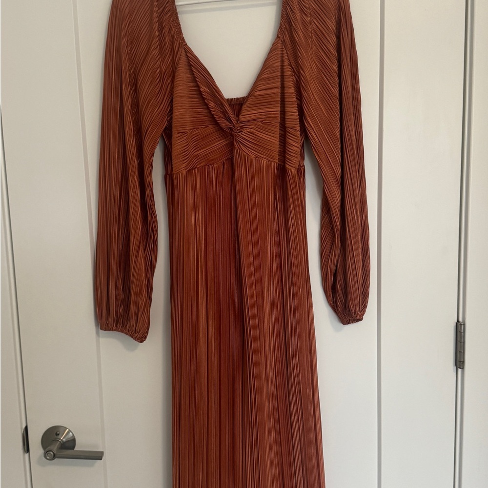 Elegant Rust Pleated Dress